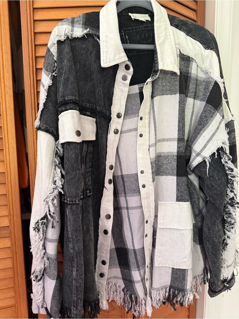Oli & Hali Black and White Distressed Plaid Snap Closure Shirt Jacket Shacket